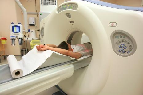L’étude ouvre le débat sur l’intérêt d’un scanner pulmonaire
