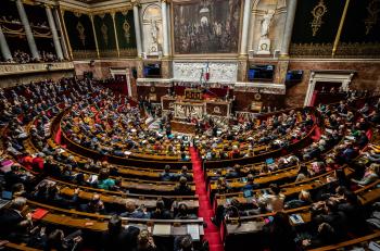 Remises biosimilaires, interdiction des groupements, dispensation à l’unité… : le budget de la Sécu change de visage